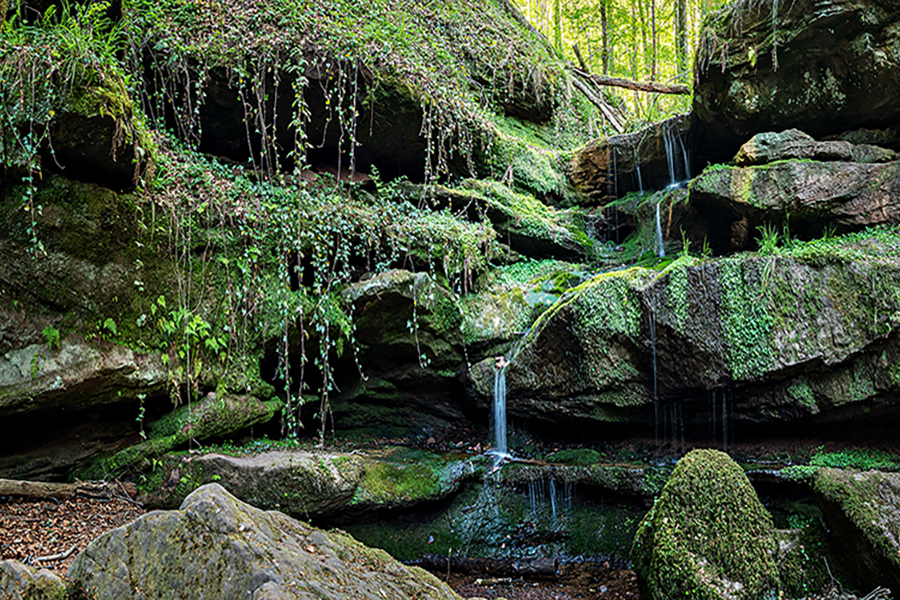 Wasserfall in der Hexenklamm bei Pirmasens